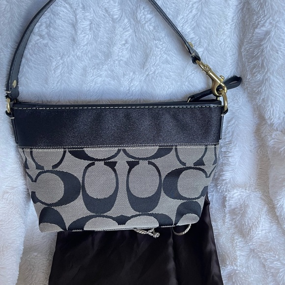 ✅Authentic✅ Monogram canvas bag - Picture 2 of 4
